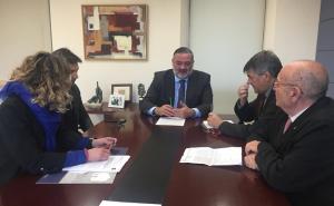 Reunión con el delegado de la Junta en Granada. 