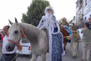 Reyes Magos durante una Nochevieja de agosto en Bérchules. 