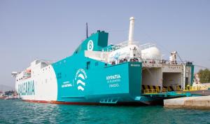 El ferry Hypatia, en el puerto motrileño.