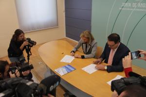 Firma del convenio entre Cetursa y la Federación de Hostelería.