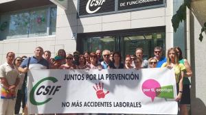 Concentración en la sede de CSIF.
