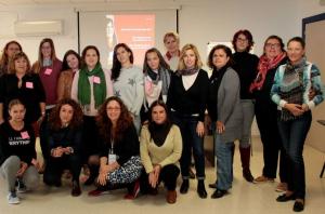 Grupo de mujeres que ha realizado el taller de emprendimiento. 