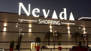 Imagen del Centro Comercial Nevada.