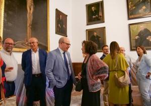 Pedro Mercado conversa con Pilar Aranda.