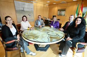 Firma del protocolo para la inserción laboral de personas con discapacidad.