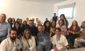 Sanitarios formados, junto a sus docentes del Virgen de las Nieves.