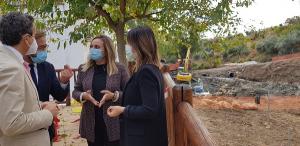 La consejera en su visita, este viernes, a las obras.