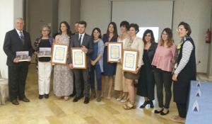 Distinciones entregadas por Adaner Granada.