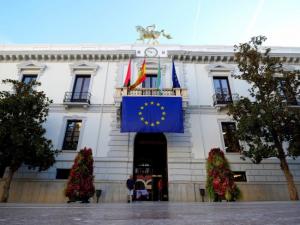 El Ayuntamiento de Granada, durante los días de la cumbre.