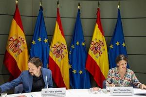 Pablo Iglesia y la ministra de Trabajo, Yolanda Díaz.