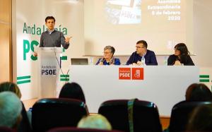 Cuenca, este sábado en la asamblea del PSOE de la capital.