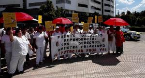 Trabajadoras de Ayuda a Domicilio, este martes durante la concentración.