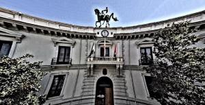 Fachada del Ayuntamiento de Granada. 