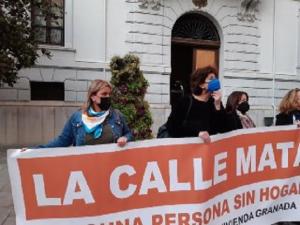 Protesta por el cierre del centro para personas sin hogar. 