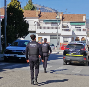 Policías locales de Iznalloz.