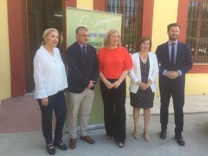 El consejero, en su visita a Motril.