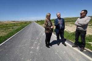 El diputado de Obras ha visitado la carretera con los representantes municipales.