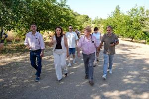 Raquel Ruz y otros ediles del PSOE en una reciente visita a Casería de Montijo.