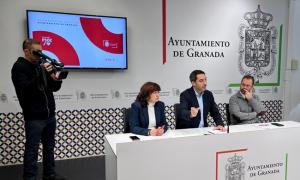 Eduardo Castillo, junto a Eva Fernández y Juanjo Ibáñez.