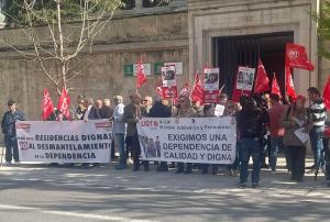 Concentración sindical este jueves frente a la Delegación de la Junta en Granada. 