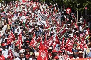 Los socialistas llaman a movilizarse por el empleo el 1 de mayo.