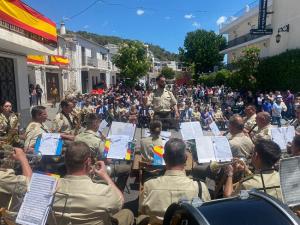 Concierto de música militar en Pórtugos.
