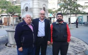 Raúl Fernández, junto a representantes de la formación.