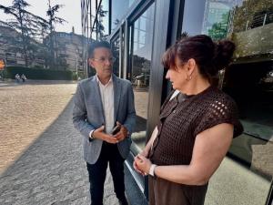 Los concejales del PSOE de Granada Paco Cuenca y Eva Fernández.