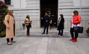 Cuenca, este martes, con representantes de centros de estética.