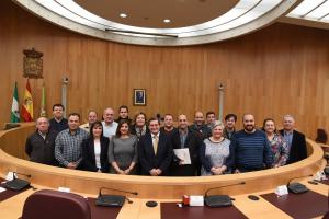 Entrena, junto a alcaldes y alcaldesas de la provincia.