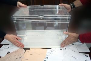 En los colegios electorales de la provincia se dispondrán 2.200 urnas.