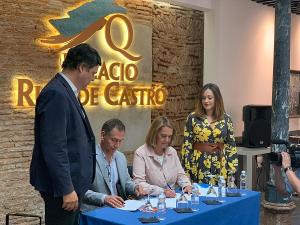 Firma del acuerdo en Motril.