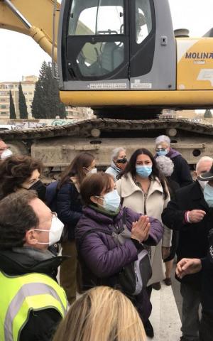 Representantes de Podemos han acudido esta mañana a la zona.