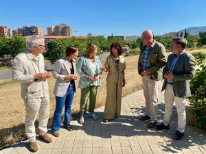 María Ángeles Prieto con el resto de representantes socialistas en Casería de Montijo.