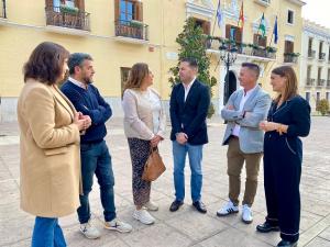 Representantes socialistas, este lunes en Motril.