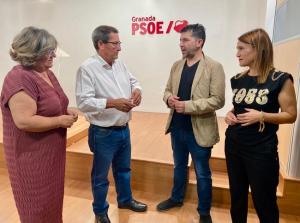 José Entrena, con Ana Muñoz y Olga Manzano, junto a Daniel Mesa (CCOO).