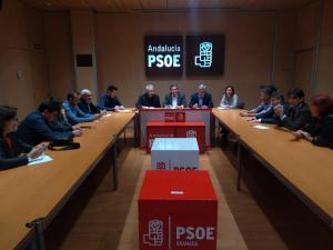 Encuentro del PSOE con los sindicatos CCOO y UGT.