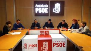 Reunión entre los representantes del PSOE y de la asociación Jusapol.