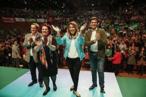 Susana Díaz, rodeada de Entrena, Jiménez y Cuenca.