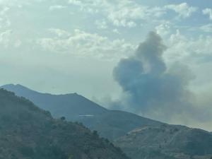 El incendio se declaró el pasado jueves y a fecha de este lunes no ha sido controlado.