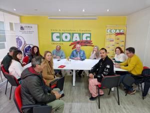 Reunión entre presentantes de IU, Coag y Ceres.