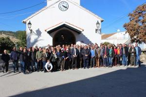 El consejero en su visita a Cortes de Baza.