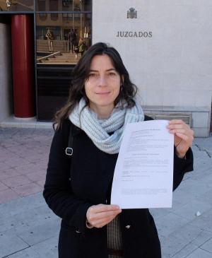 Marta Gutiérrez en una imagen de archivo, al personarse en el caso Emucesa.