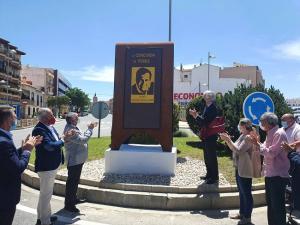 Inauguración del monolito en homenaje a Adolfo Suárez.