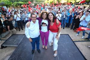 Montero, con Entrena y Yolanda Fernández.
