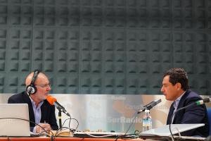 Juan Manuel Moreno durante la entrevista con Jesús Vigorra.