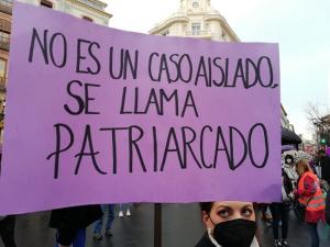 Cartel en una manifestación del 8M en Granada. 