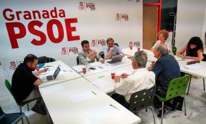 Reunión con integrantes de la Mesa por el Clima de Granada. 
