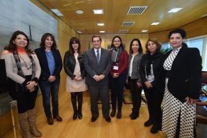 Entrena ha presidido el encuentro con las representantes de la asociación de regidoras.