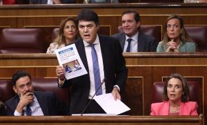 Carlos Rojas en una sesión de control al Gobierno. 